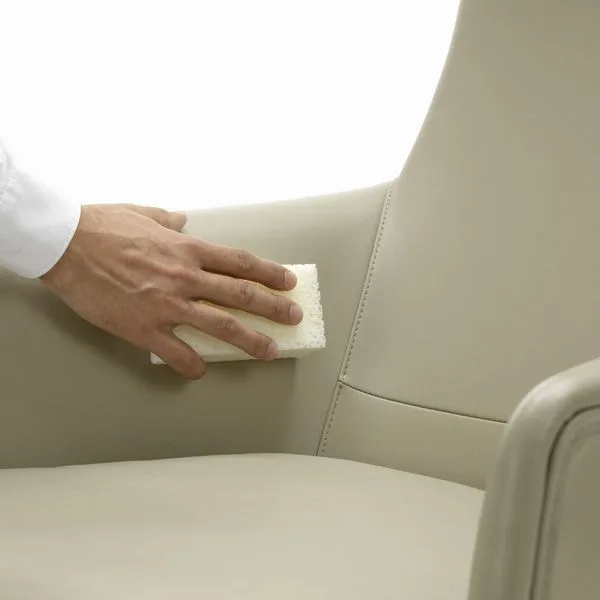 Vệ sinh bề mặt da — minh họa Vitra